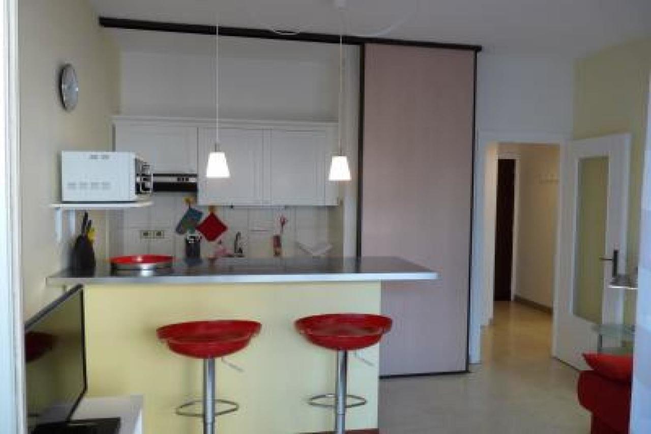 Well-located One Bed Right In The Heart Of Has Terrace And Close To The Palais 308 Apartment *